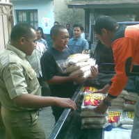 Bantuan Berdatangan untuk Korban Kebakaran